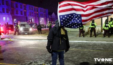 Tramps nosūta jaunu migrācijas pārraugu uz Mineapoli