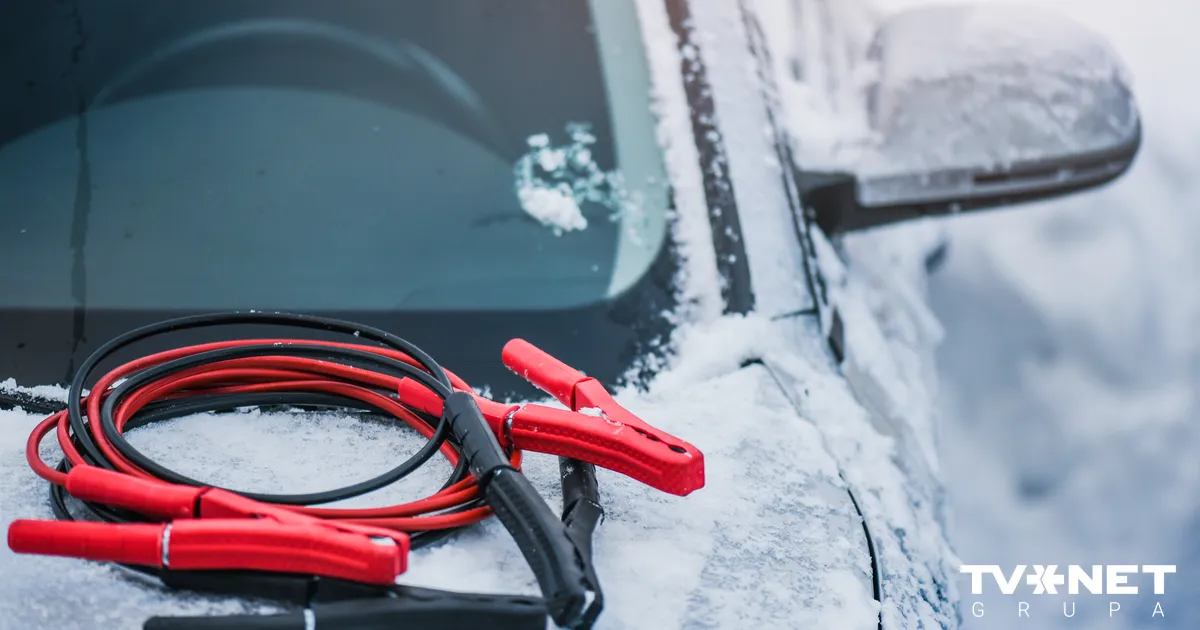 Tuvojas bargs sals – ko darīt, lai nākamajā dienā varētu savu automašīnu "pielaist"?