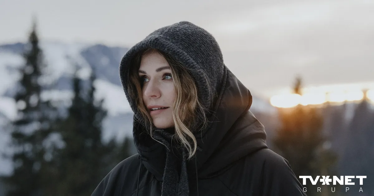 Marta publicē emocionālu singlu "A Little Blue" ar Alpos filmētu videoklipu