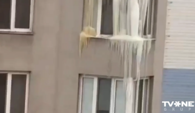 VIDEO ⟩ Ukraiņi parāda, kā bargajā salā dzīvo bez apkures - Apollo.lv