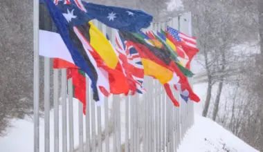 Laikapstākļi Vinterbergā vieš korekcijas Pasaules kausa posmā skeletonā - Jauns.lv