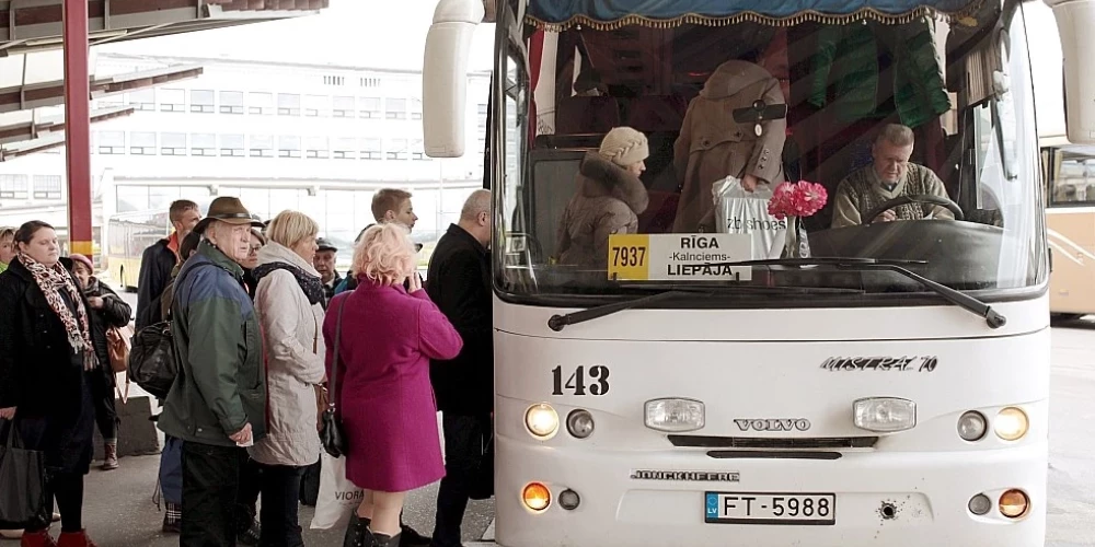 No 15. janvāra starppilsētu autobusu un vilcienu biļetes kļūs dārgākas