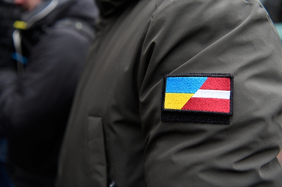 Saeimas Nacionālās drošības komisija: ir būtiski panākt Ukrainai pieņemamus drošības garantiju nosacījumus