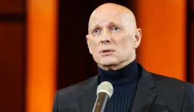 "Priekšā ir tukšums" - Alvis Hermanis dalās ar skumjām pārdomām par notiekošo Latvijā - Jauns.lv