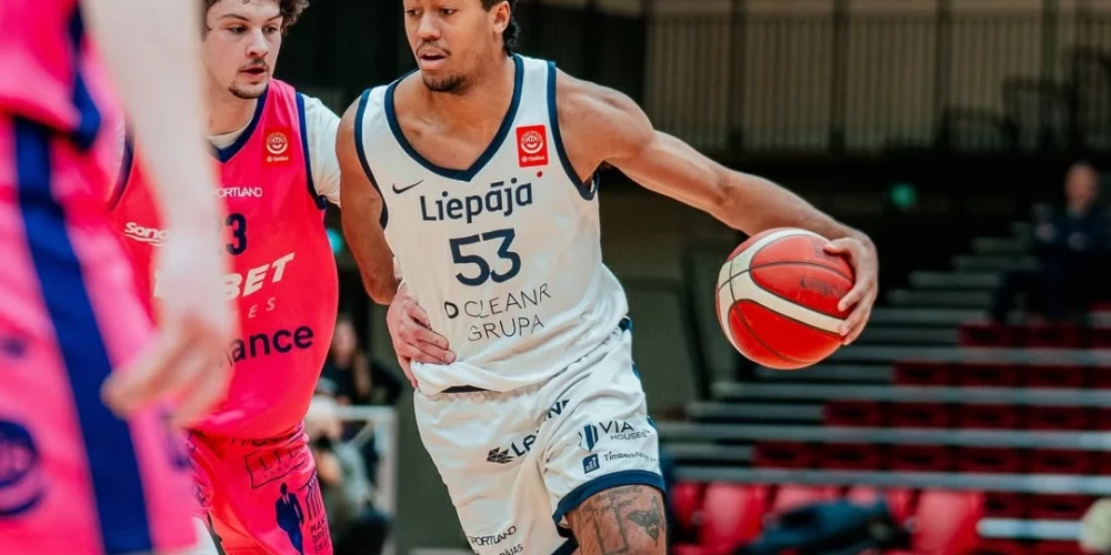 "Liepāja" Latvijas kausa ceturtdaļfinālā pārsteidz "Rīgas zeļļus"; "Ventspils" droša uzvara pret "Ogri" - Jauns.lv