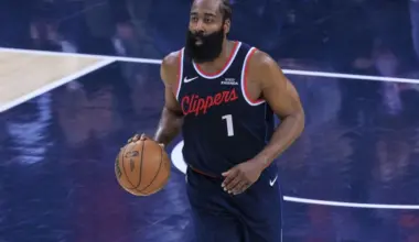 Džeimss Hārdens pakāpjas uz devīto vietu visu laiku rezultatīvāko NBA spēlētāju sarakstā