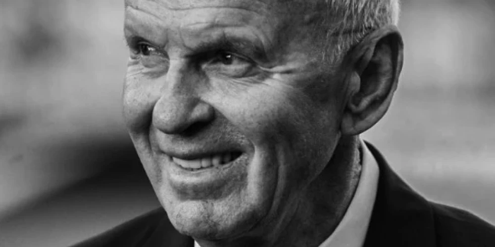 Miris bijušais "Liepājas metalurga" un Lietuvas futbola izlases treneris Zelkevičs. Viņa vadībā liepājnieki pārtrauca "Skonto" titulu rekordsēriju - Jauns.lv