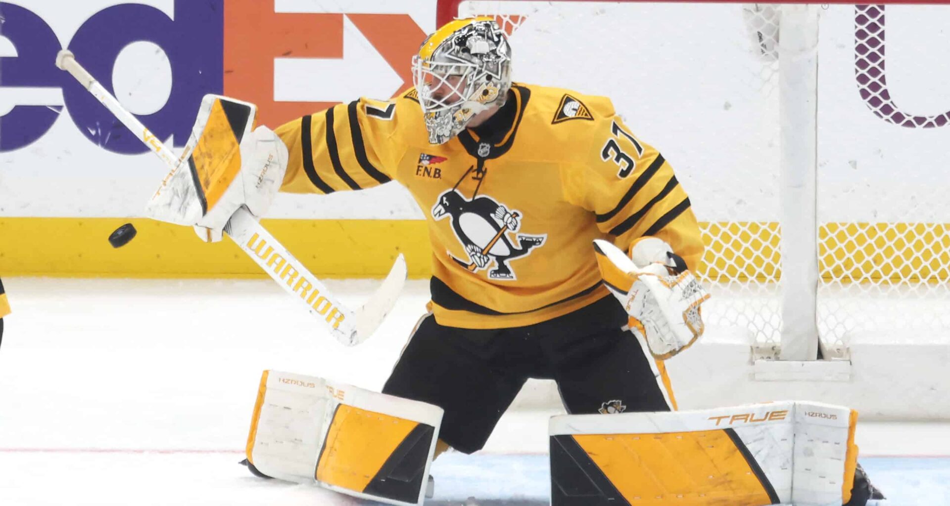 NHL kalendārs lutina Latvijas fanus - šonakt vēl viens mūsējo derbijs