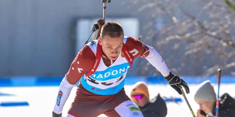 Biatlonisti Lozbers un Meirāns Madonā labāko astotniekā junioru pasaules kausa sprintā