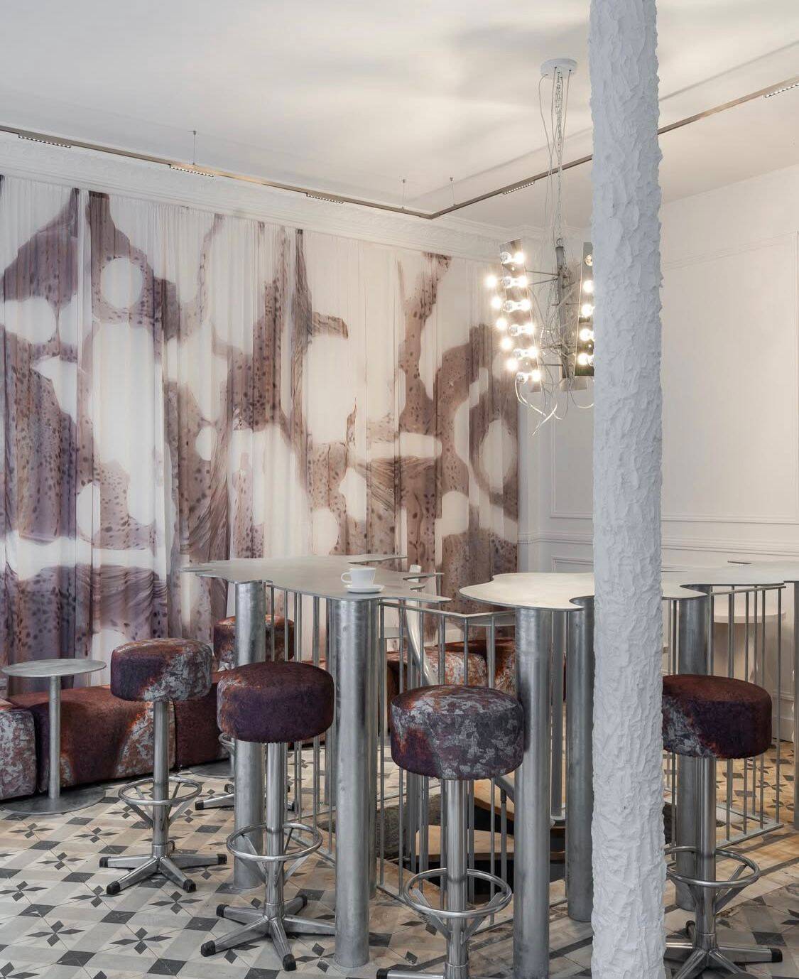 Kalve Coffee atver kafejnīcu Parīzē