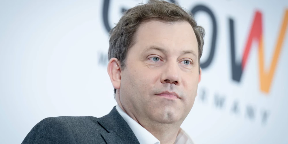 Transatlantiskās attiecības sabrūk, brīdina Vācijas vicekanclers - Jauns.lv