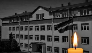 “Mēs pēc viņas ļoti ilgojamies!” Ko par traģēdiju saka Kuldīgā bojāgājušās skolnieces klasesbiedrenes