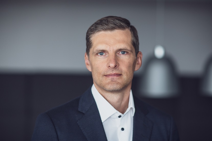 Ekonomika un finanšu tirgi iztur pārbaudījumus