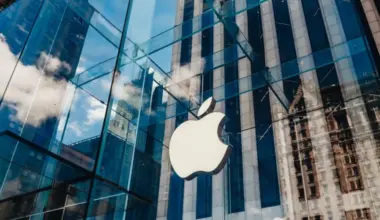 "iPhone" pārdošana būtiski palielina "Apple" peļņu - Jauns.lv