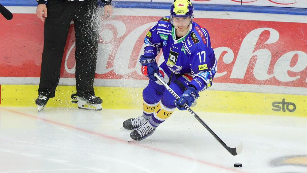 Austrijas klubs pieņem lēmumu šķirties no Artūra Kuldas – Hokejs – Sportacentrs.com