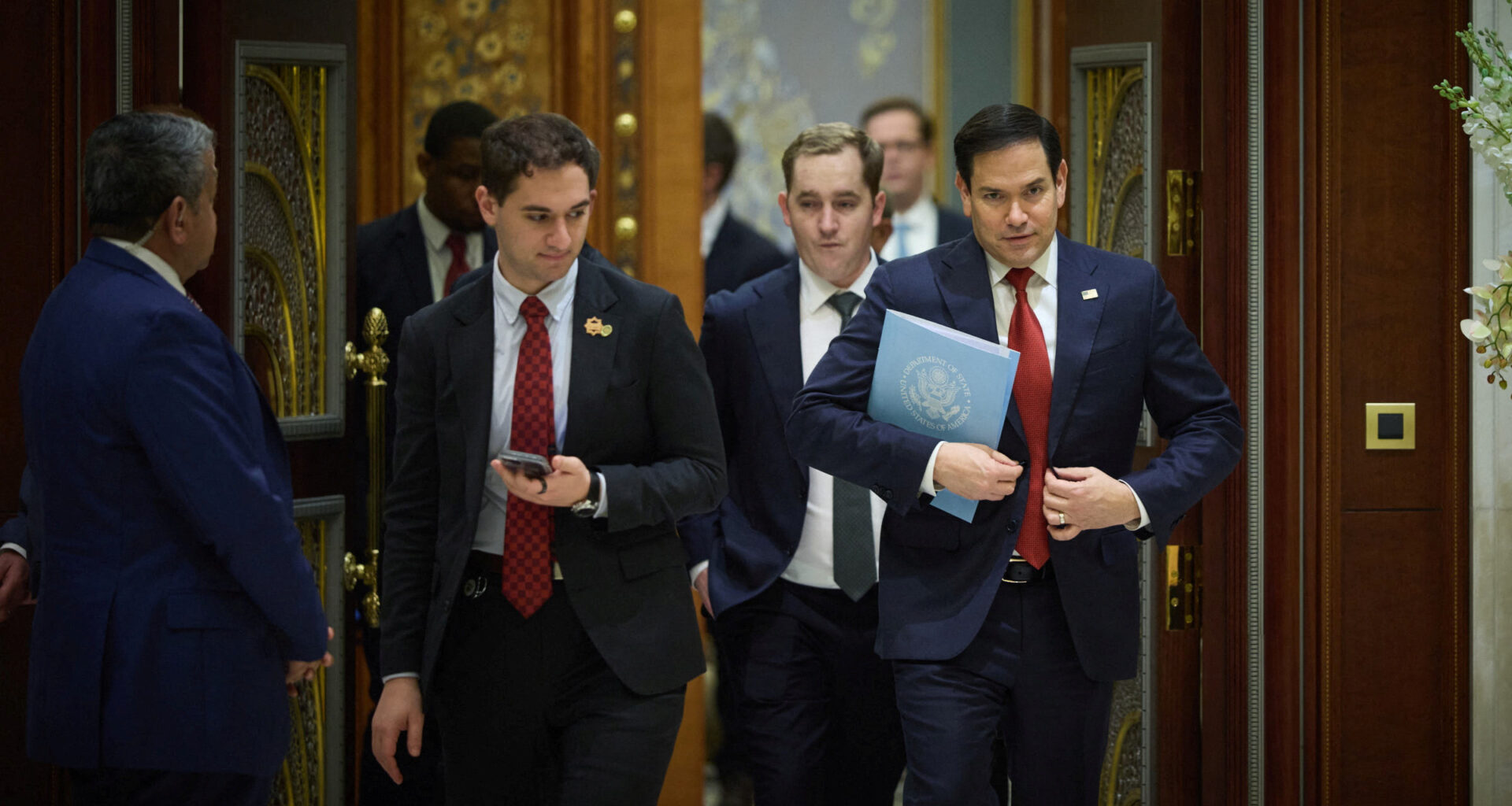 ES plāno iecelt sarunu vedēju Krievijas jautājumos: izkristalizējušies iespējamie kandidāti šim amatam