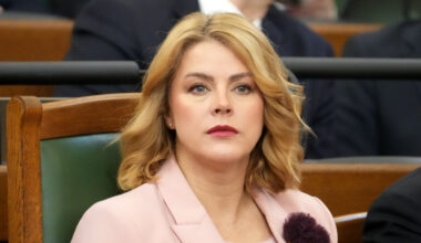 Siliņa iztur piekto neuzticības balsojumu Saeimā