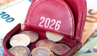 Ar kādām izmaiņām jārēķinās 2026! Kad būs jāatver maciņš?