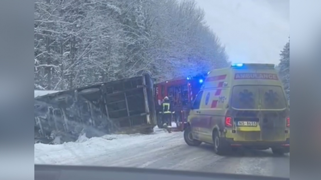 Traģiskā avārija uz Ventspils šosejas: aculiecinieki atklāj jaunas detaļas
