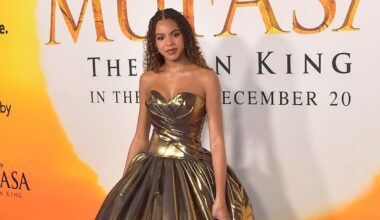 Viens no atpazīstamākajiem bērniem pasaulē – Bejonses meita Blū Aivija Kārtere