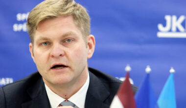 Bijušajam JKP līderim Eglītim partija pārmet līdzekļu izšķērdēšanu / Diena