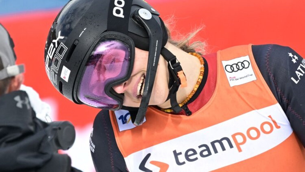 Ģērmane Flahavā piedzīvo sāpīgu kritienu, bet traumu negūst – Ziemas sports – Sportacentrs.com