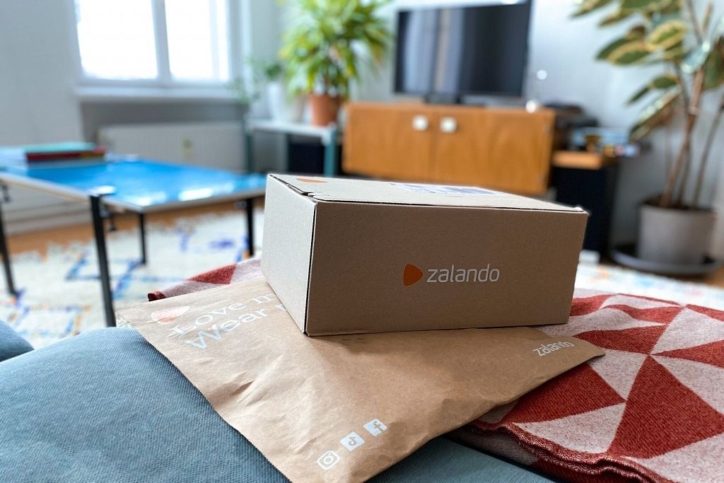 Zalando slēgs loģistikas centru Vācijā :: Dienas Bizness