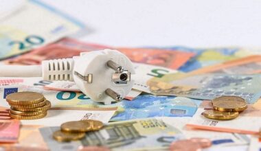 Turpmāk elektroenerģiju biržā varēs pirkt un pārdot 30 minūtes pirms piegādes :: Dienas Bizness