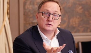 Kazāks: Nebanku kreditētājiem esošā uzraudzības kārtība ir pierasta, ērta un, iespējams, kādam arī izdevīga :: Dienas Bizness