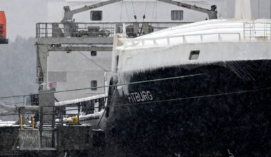 Somija atbrīvojusi aizdomās par kabeļa bojāšanu aizturēto kuģi / Diena