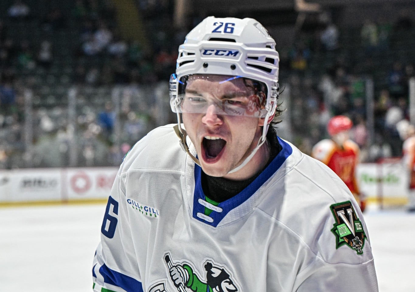 Ravinskis ar perfektu metienu gūst uzvaras vārtus un kļūst par pirmo zvaigzni AHL mačā