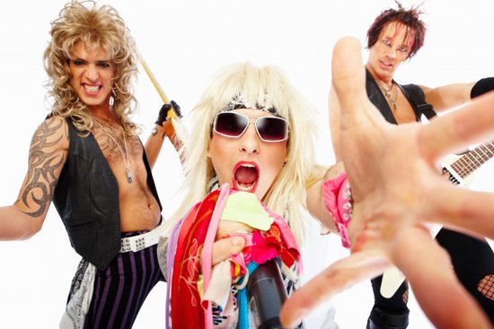 Ekonomiku sildīs cilvēku maki – kas gaidāms 2026. gadā?