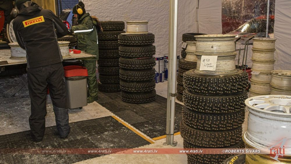 "Rally Alūksne" rallijsprinta un vēsturisko rallija auto braucēji izcīna sezonas pirmās "Pirelli" balvas – Motoru sports – Sportacentrs.com