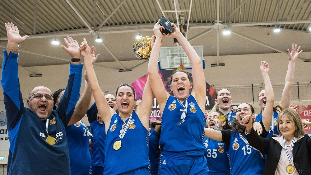 Paula Strautmane izcīna pirmo trofeju 2026. gadā – Basketbols – Sportacentrs.com