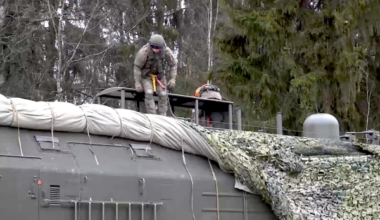 370 kilometru attālumā no Latvijas uzstādīta Krievijas raķešu sistēma «Orešņik»