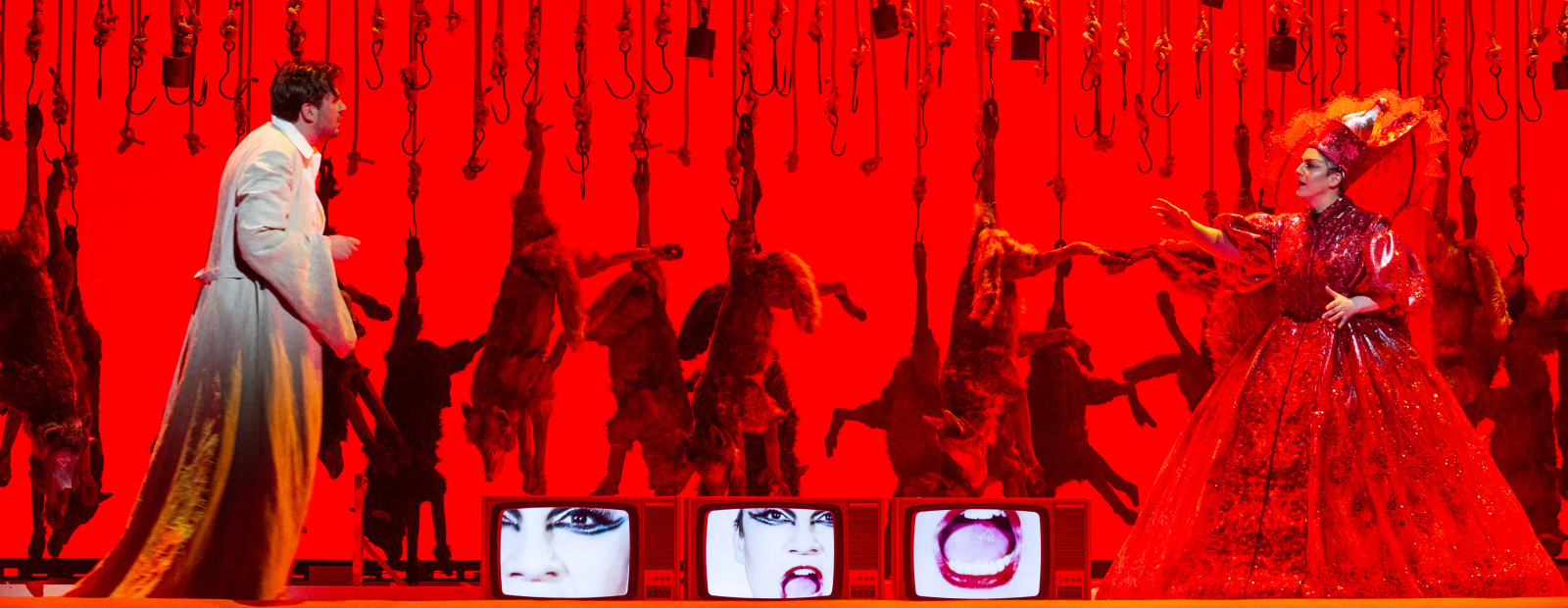 Sirds operācija mežā. Sāpju un traumas izjūta Matiasa Pinčera operas Aukstā sirds pasaules pirmizrādē Berlīnē / Diena