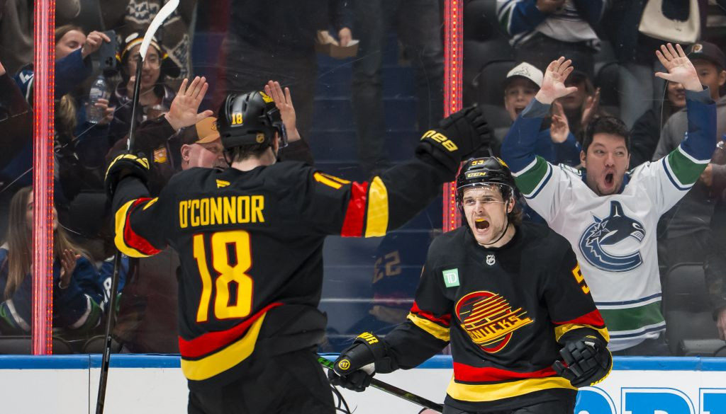 Mazākuma speciālists Bļugers gūst vārtus pret "Devils" – Hokejs – Sportacentrs.com