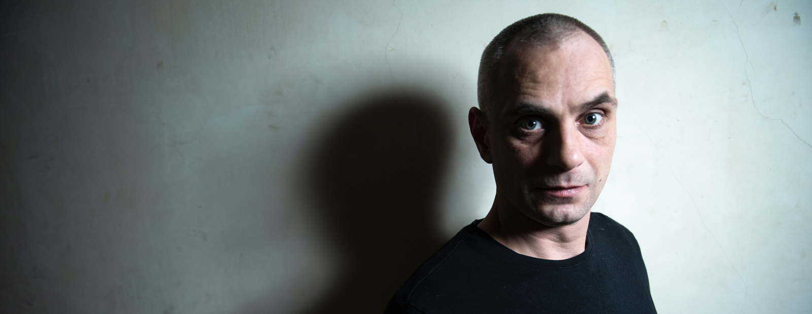 Neērta harisma un reputācijas cena. Traģikomēdija Milzis – diena rakstnieka Roalda Dāla dzīvē / Diena