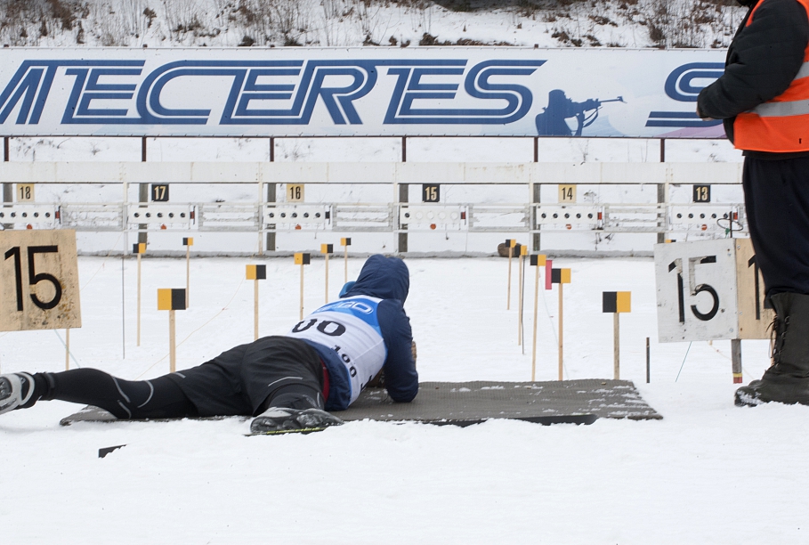 Ziemīgie laikapstākļi kā glābējs – «Smeceres sila» slēpošanas trase gatava uzņemt pasaules biatlona junioru eliti / Raksts