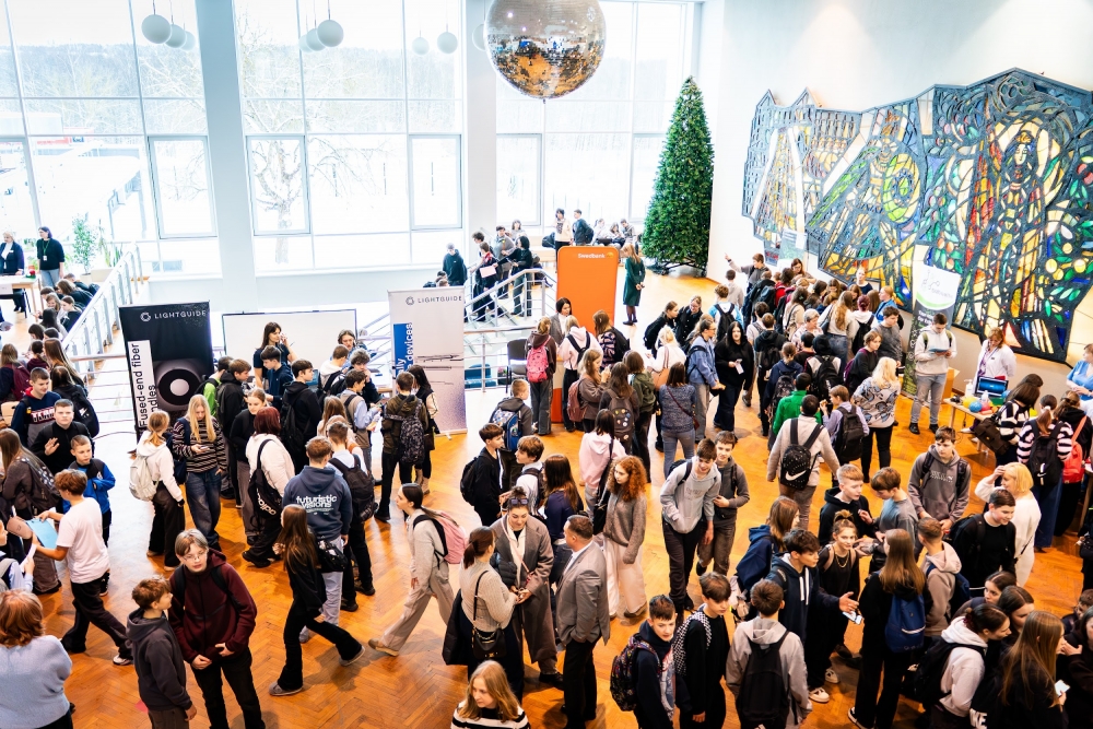 Trešais “Profesiju gadatirgus” Daugavpilī vienuviet pulcē 18 darba devējus un vairāk nekā 1000 jauniešu