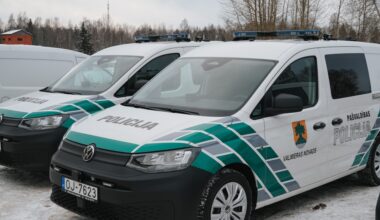 Valmieras novada pašvaldības policijas autoparks papildināts ar jauniem operatīvajiem transportlīdzekļiem