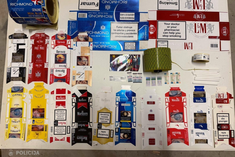 Valsts policija, izmeklējot liela mēroga cigarešu kontrabandas lietu, nāk uz pēdām vēl vienai nelegālajai ražotnei; iesaistītā persona figurē abos kriminālprocesos
