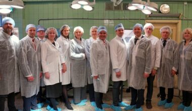 Simboliskā pasākumā operāciju zāles telpās uzsāk Austrumu slimnīcas stacionāra “Latvijas Onkoloģijas centrs” pārbūves darbu līguma izpildi