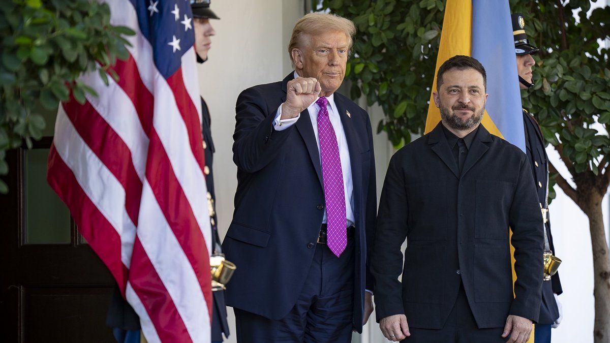 Tramps miera sarunu bremzēšanā vaino Zelenski