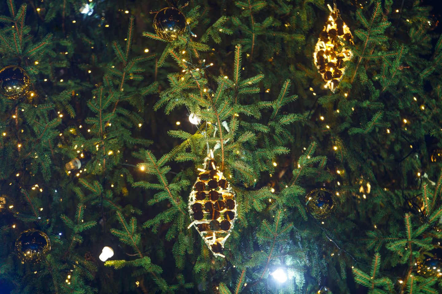 Izrādās, ka Latvijas cilvēki regulāri atdāvina saņemtās dāvanas