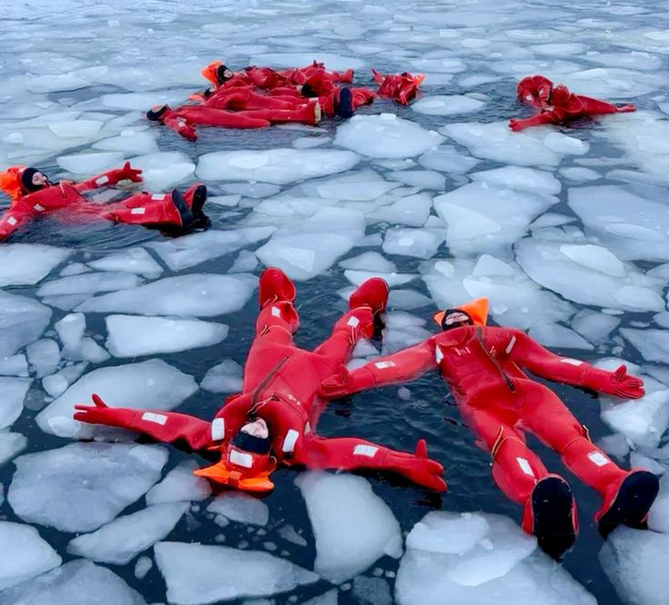 Ledus peldēšanas negadījums: kāpēc straume aiznesa sievieti Murmanskā