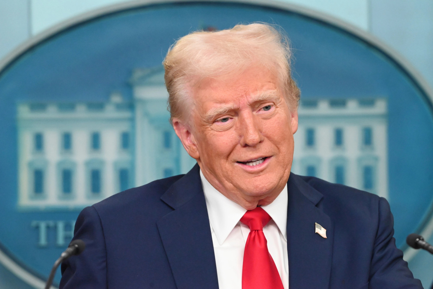 Tramps apņēmies vēl gadiem ilgi izmantot Venecuēlu