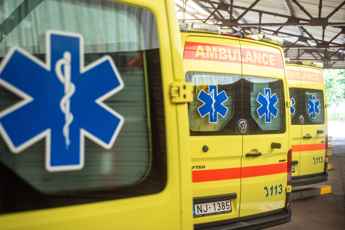 Sniegotajā sestdienā uz Latvijas autoceļiem gājis bojā cilvēks