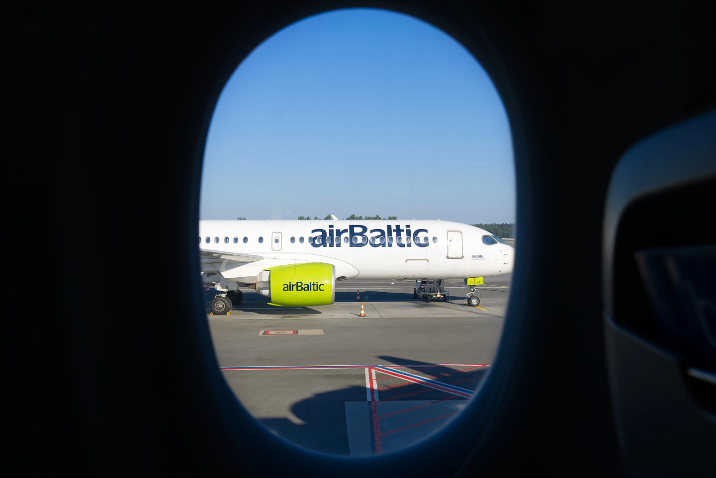 “airBaltic” klients kritizē aviokompāniju - nra.lv