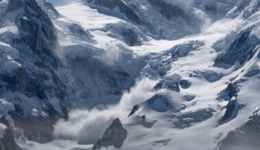 Pieci cilvēki gājuši bojā lavīnās Alpu kūrortos